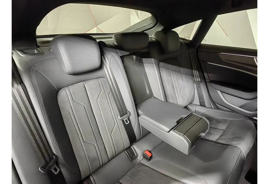 Audi A7 55 TFSI quattro S tronic (340 л.с.) Синий в АВИЛОН. Слайд №17