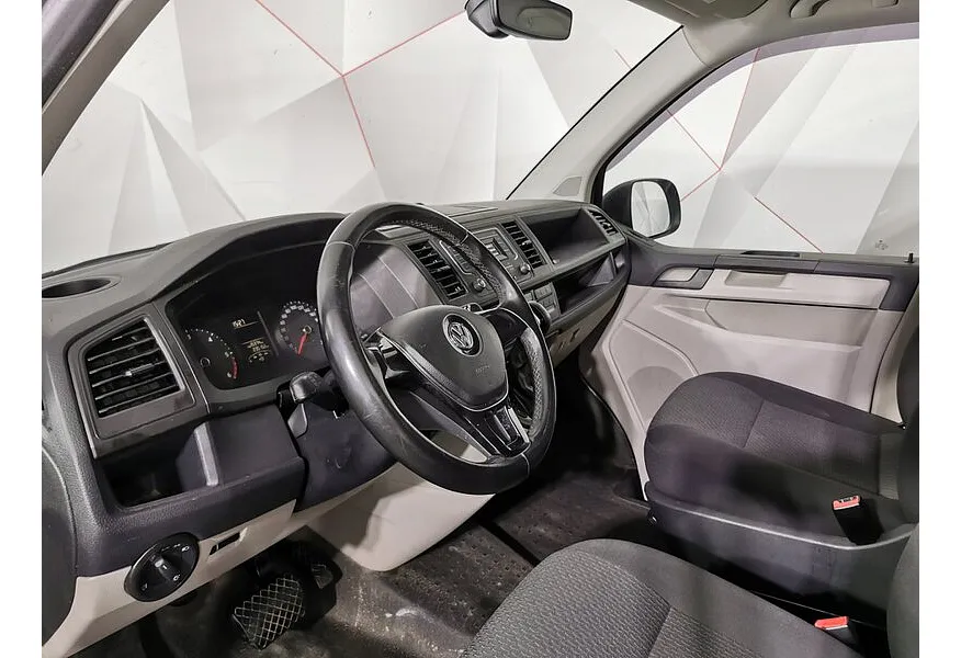 Volkswagen Caravelle 2.0 TDI DSG L1 (140 л.с.) Trendline Черный в АВИЛОН. Слайд №19