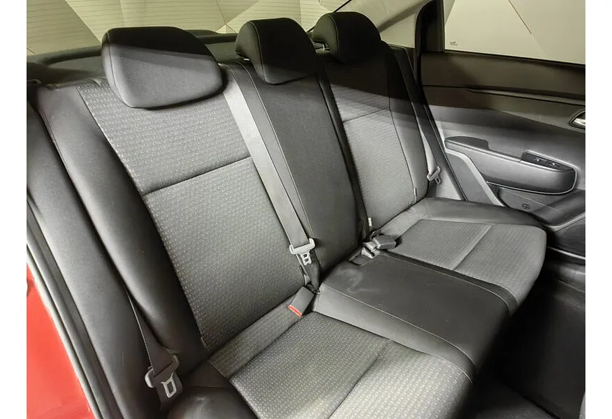 Kia Rio 1.6 AT (123 л.с.) Prestige Красный в АВИЛОН. Слайд №17