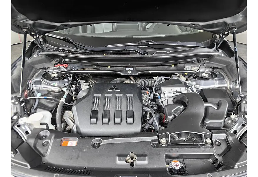 Mitsubishi Eclipse Cross 1.5 CVT AWD (150 л.с.) Ultimate Серый в АВИЛОН. Слайд №11