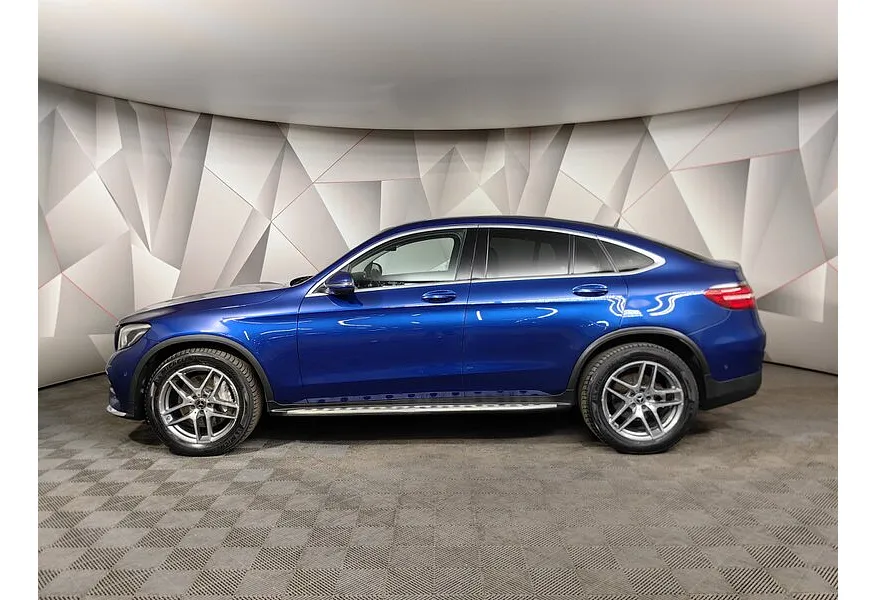 Mercedes-Benz GLC Купе 300 9G-TRONIC 4MATIC (245 л.с.) Sport Синий в АВИЛОН. Слайд №5
