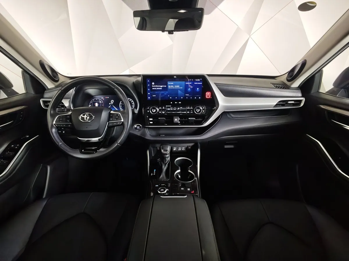 Toyota Highlander 2.0T AT 4WD (248 л.с.) Noble Version Черный в АВИЛОН. Слайд №14