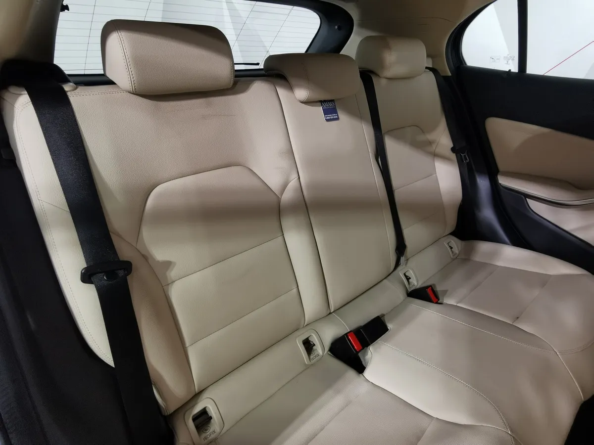Mercedes-Benz GLA 250 7G-DCT 4MATIC (211 л.с.) Особая серия Синий в АВИЛОН. Слайд №16