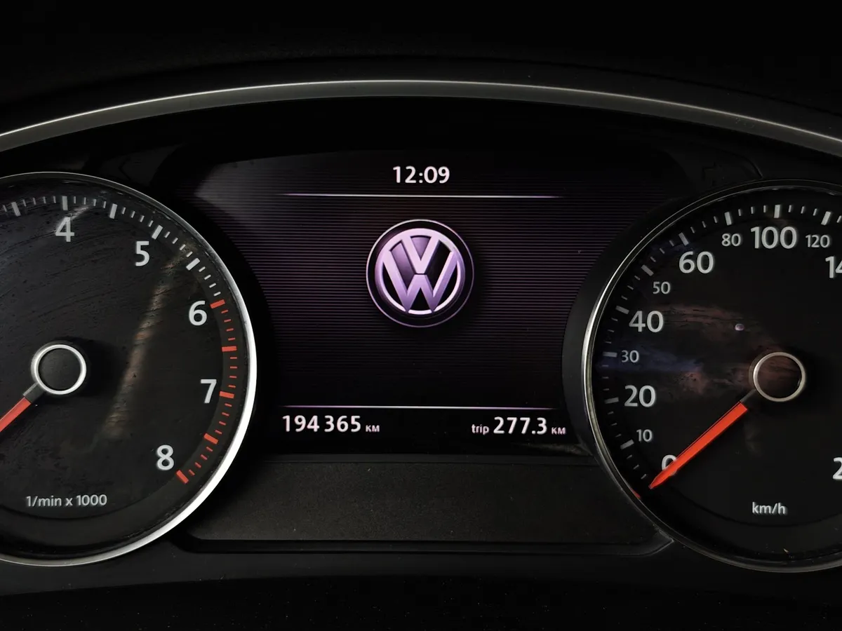 Volkswagen Touareg 3.6 FSI AT (280 л.с.) base Черный в АВИЛОН. Слайд №17
