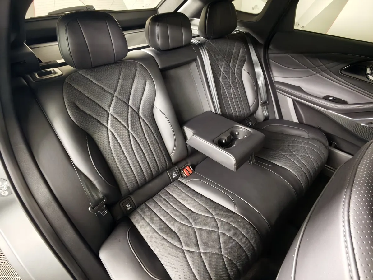 EXEED RX 2.0T DCT 4WD (249 л.с.) Platinum Серый в АВИЛОН. Слайд №17