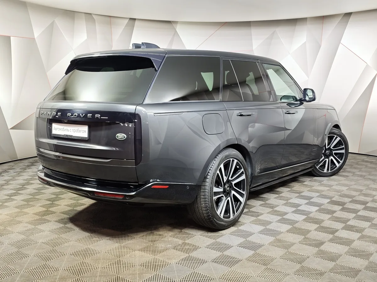 Land Rover Range Rover 3.0 P400 MHEV AT AWD (400 л.с.) SE Серый в АВИЛОН. Слайд №2