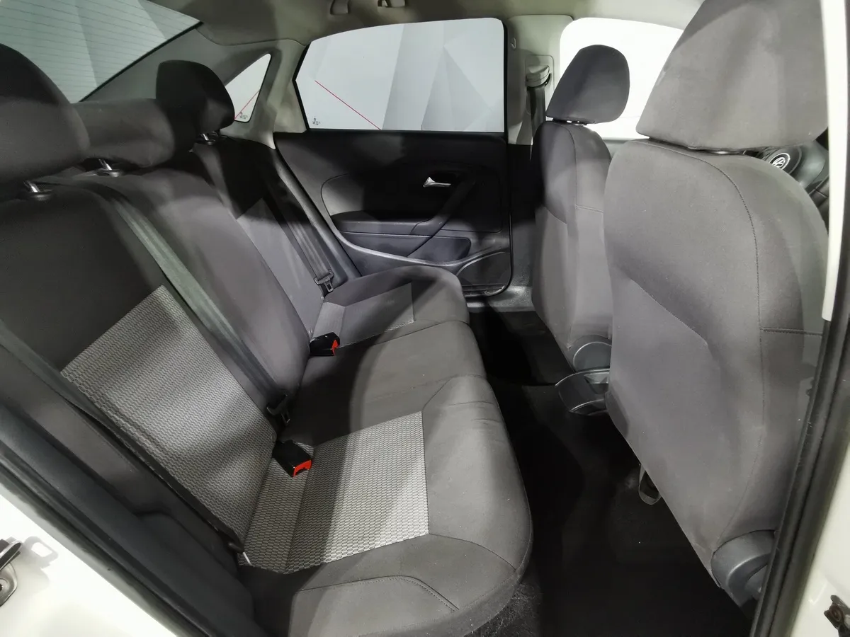 Volkswagen Polo 1.6 Tiptronic (105 л.с.) Trendline Белый в АВИЛОН. Слайд №13