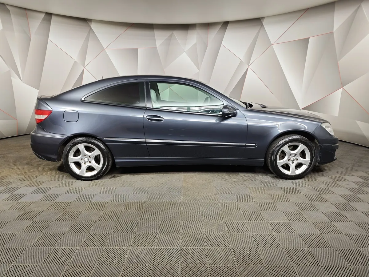 Mercedes-Benz CLC CLC 230 7G-Tronic (204 л.с.) Kompressor Серый в АВИЛОН. Слайд №6
