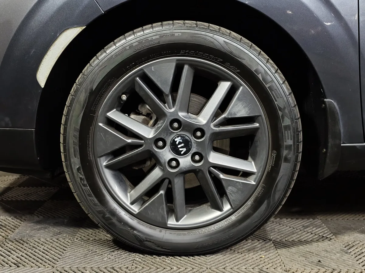 Kia Soul 1.6 MPI AT (123 л.с.) Prestige Серый в АВИЛОН. Слайд №9