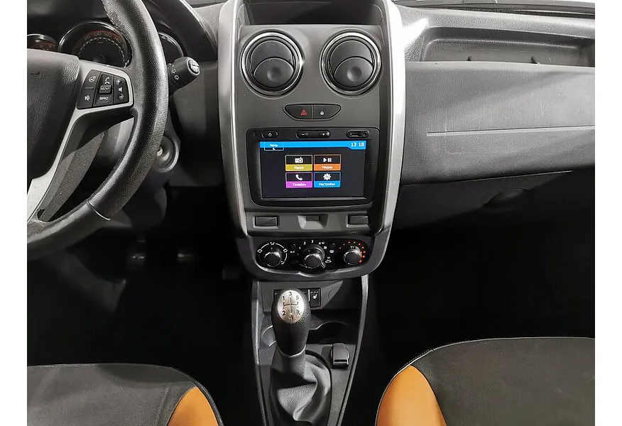 ВАЗ (Lada) Largus 1.6 MT 16 кл (5 мест) (106 л.с.) KS045-52-X00 Luxe Красный в АВИЛОН. Слайд №15