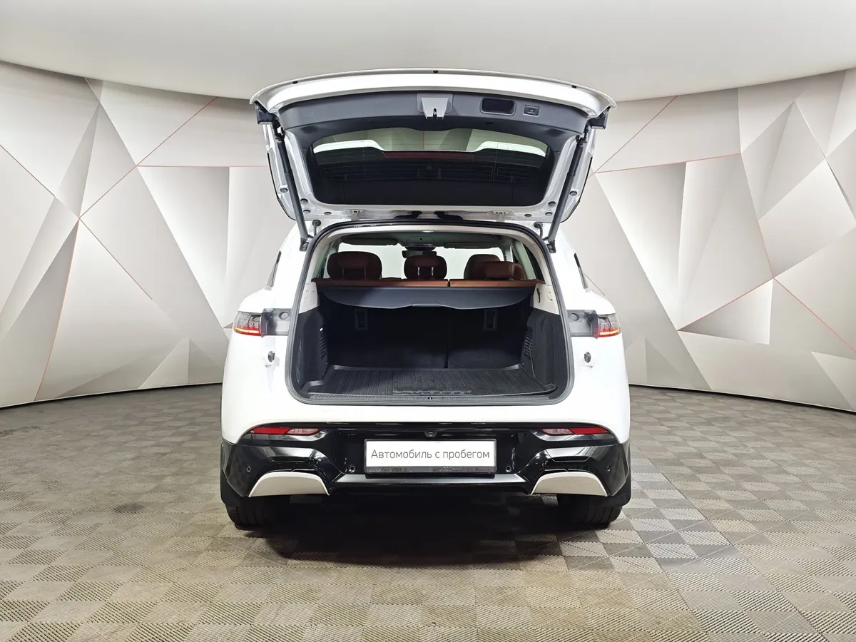Voyah Free EVR 1.5 AT AWD (489 л.с.) Белый в АВИЛОН. Слайд №10