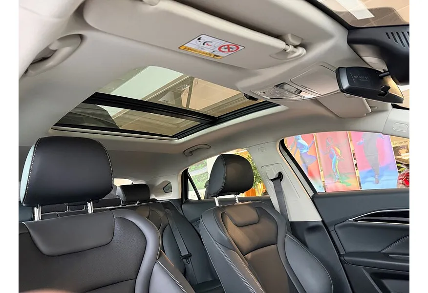 FAW Bestune B70 2.0 AT (217 л.с.) Master Серебристый в АВИЛОН. Слайд №18