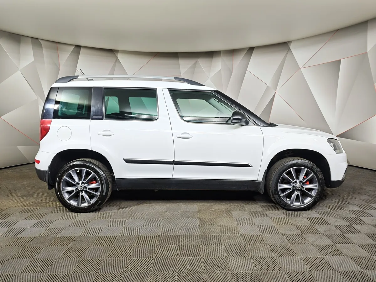 Skoda Yeti 1.8 TSI 4x4 DSG (152 л.с.) Белый в АВИЛОН. Слайд №6