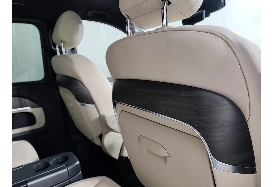 Mercedes-Benz V-Класс V 300 d L3 4MATIC 9G-TRONIC (237 л.с.) Exclusive Черный в АВИЛОН. Слайд №9