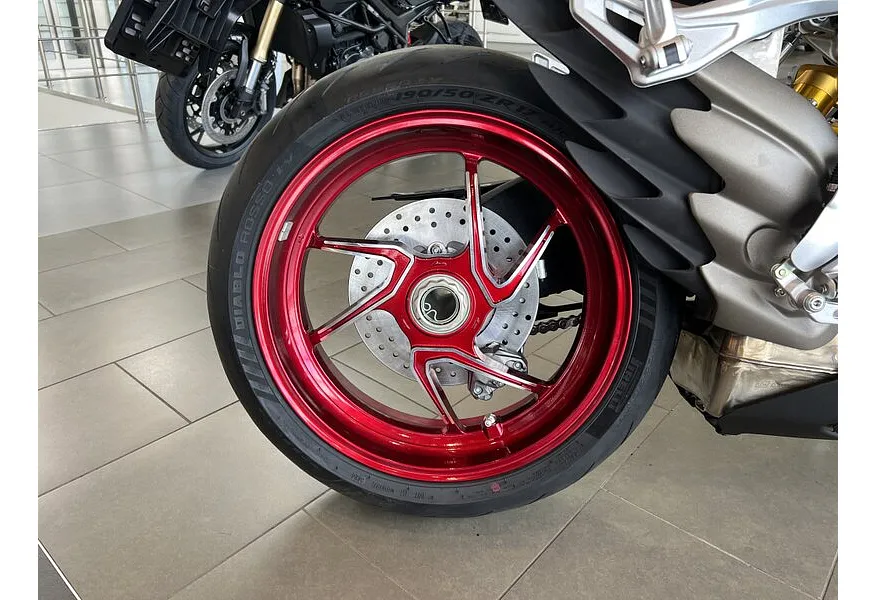 QJMOTOR SRK 921 RR 921 см³ (129 л.с.) (129) 921 Черный в АВИЛОН. Слайд №16