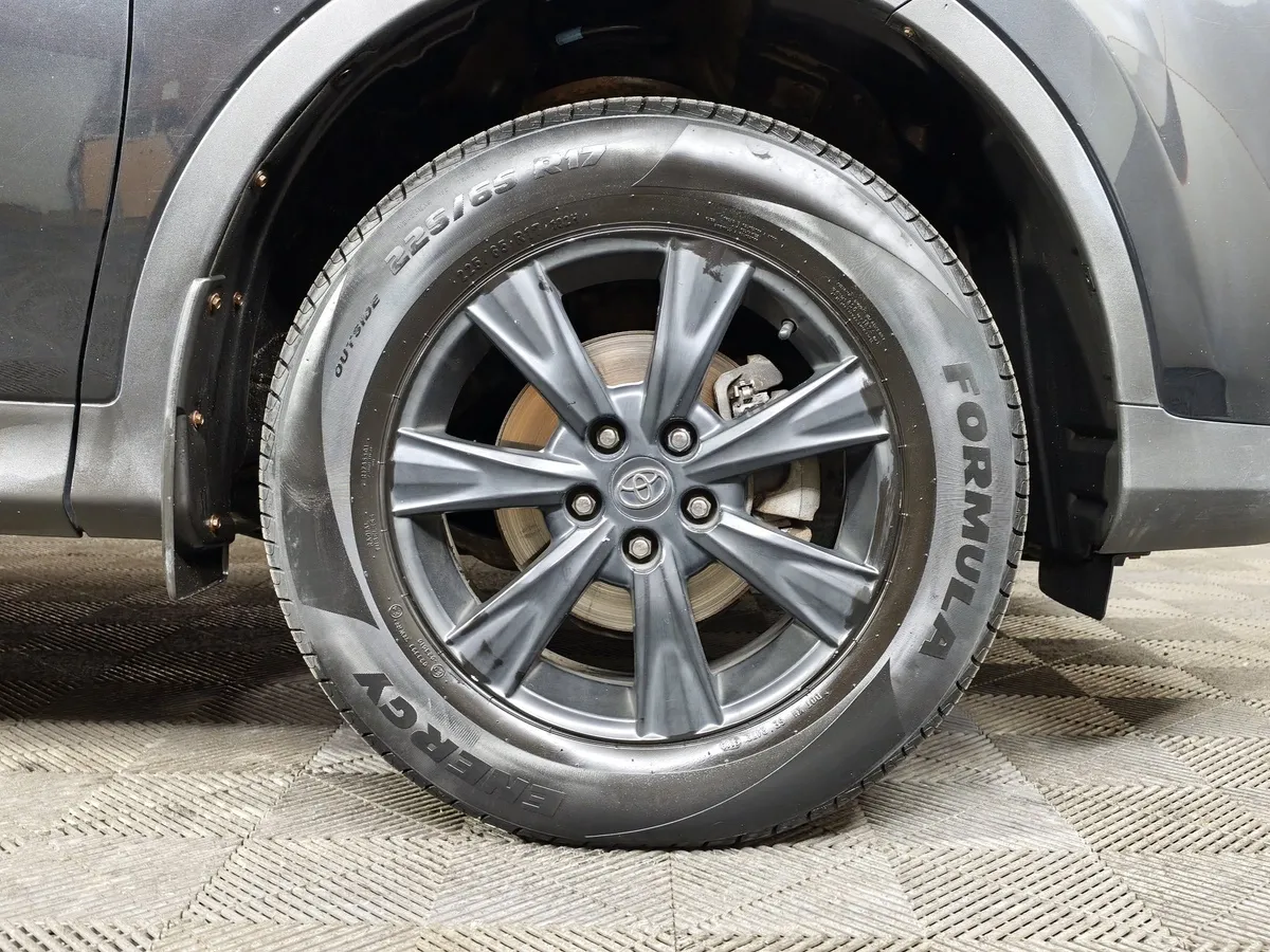 Toyota RAV4 2.0 CVT AWD (146 л.с.) Черный в АВИЛОН. Слайд №9