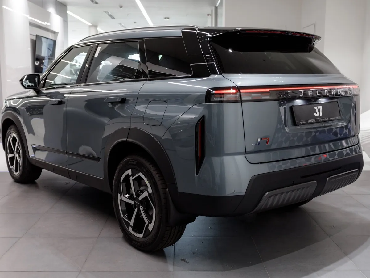 JELAND J7 1.6T DCT 4WD (186 л.с.) Престиж Серый в АВИЛОН. Слайд №6