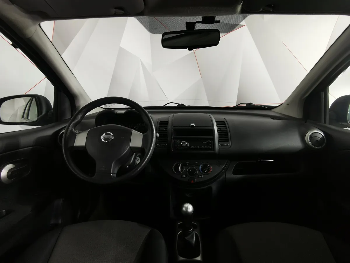 Nissan Note 1.6 MT (110 л.с.) Comfort Серебристый в АВИЛОН. Слайд №14