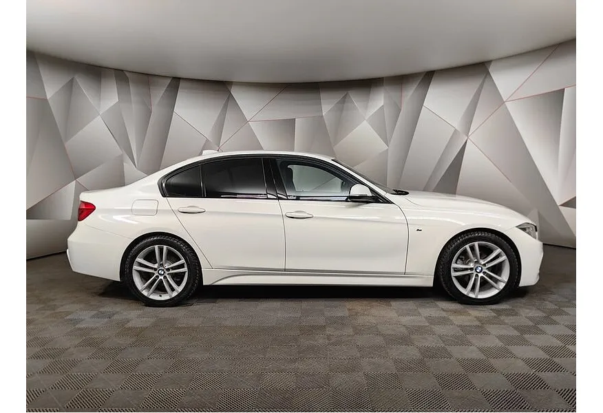 BMW 3 серия 320i xDrive AT (184 л.с.) M Sport Белый в АВИЛОН. Слайд №6