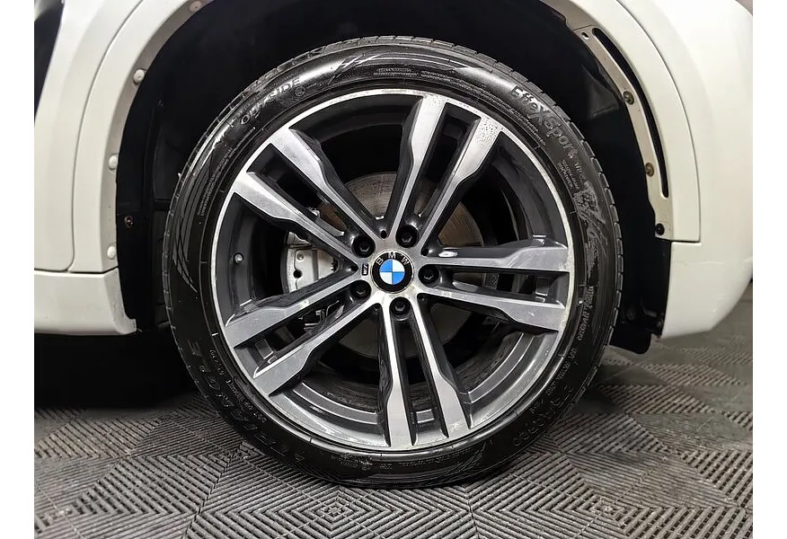 LIVE. Слайд №13