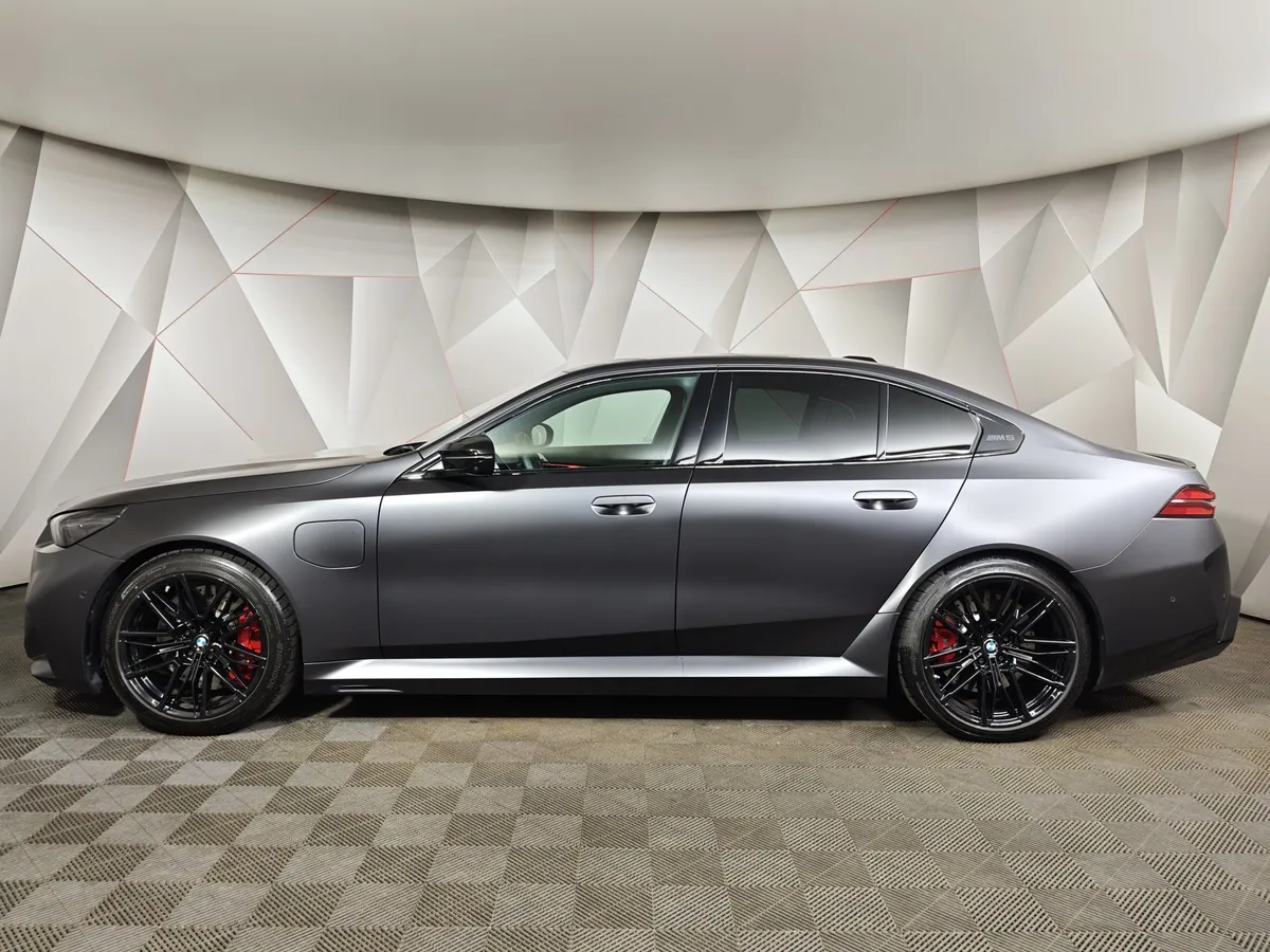 BMW M5 4.4 Steptronic xDrive (727 л.с.) Серый в АВИЛОН. Слайд №4