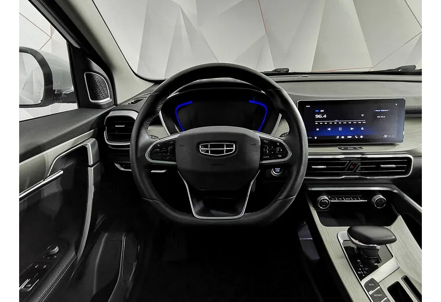 Geely Coolray 1.5T 7DCT 2WD (150 л.с.) Luxury Белый в АВИЛОН. Слайд №20