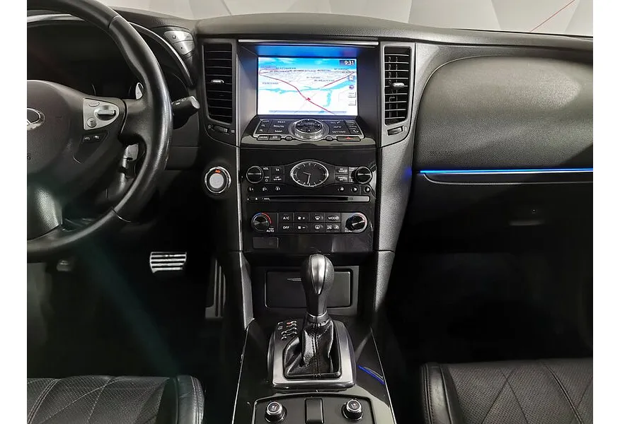 Infiniti QX70 3.0 D AT AWD (238 л.с.) Elegance Черный в АВИЛОН. Слайд №15