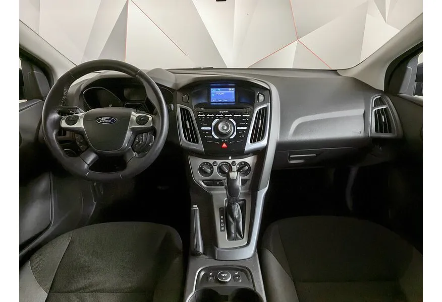 Ford Focus 1.6 PowerShift (125 л.с.) Trend Черный в АВИЛОН. Слайд №14