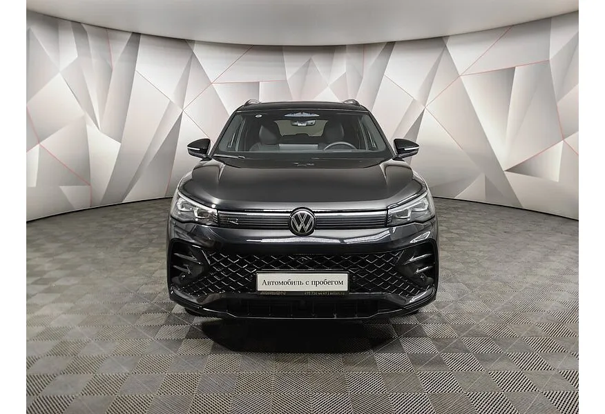 Volkswagen Tiguan 380 TSI 2.0 DSG 4WD (220 л.с.) R-Line Highline Черный в АВИЛОН. Слайд №7