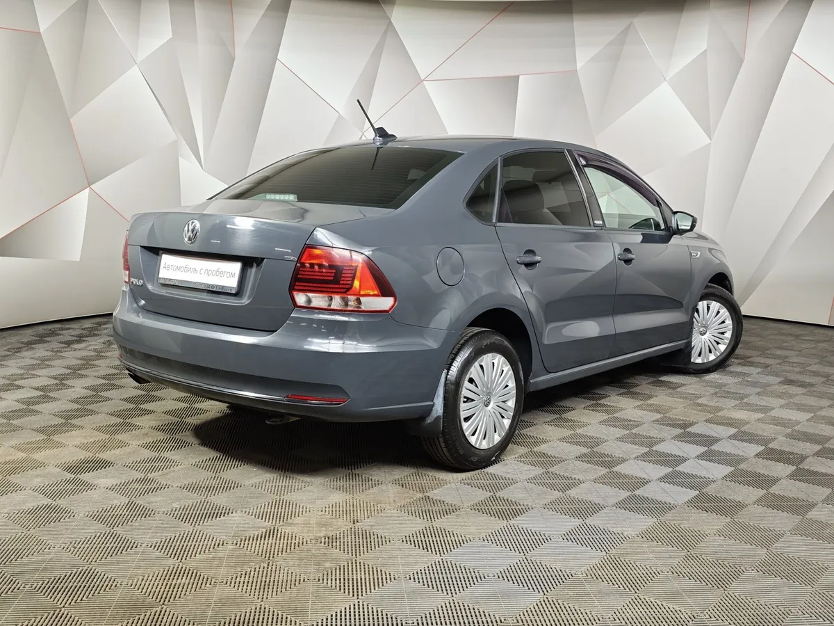 Volkswagen Polo 1.6 MT (105 л.с.) Trendline Серый в АВИЛОН. Слайд №2