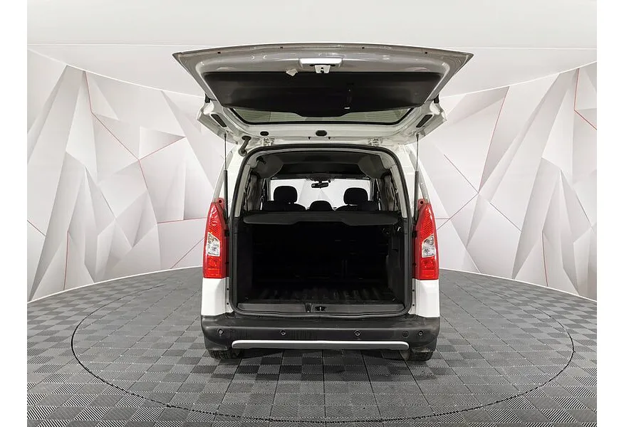 Peugeot Partner 1.6 HDi MT (90 л.с.) Белый в АВИЛОН. Слайд №10