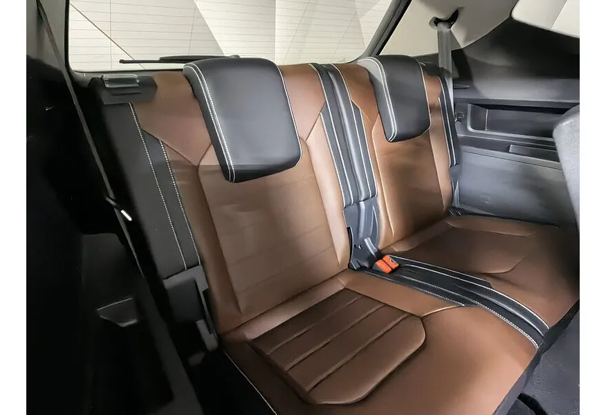 АВИЛОН - Volkswagen Teramont 2.0T AT 4Motion (220 л.с.) Status Черный - slide 13