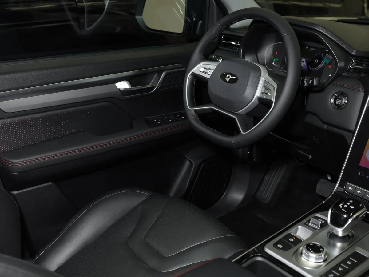 Sollers ST8 2.0G 8AT AWD (224 л.с.) Premium Серебристый в АВИЛОН. Слайд №12
