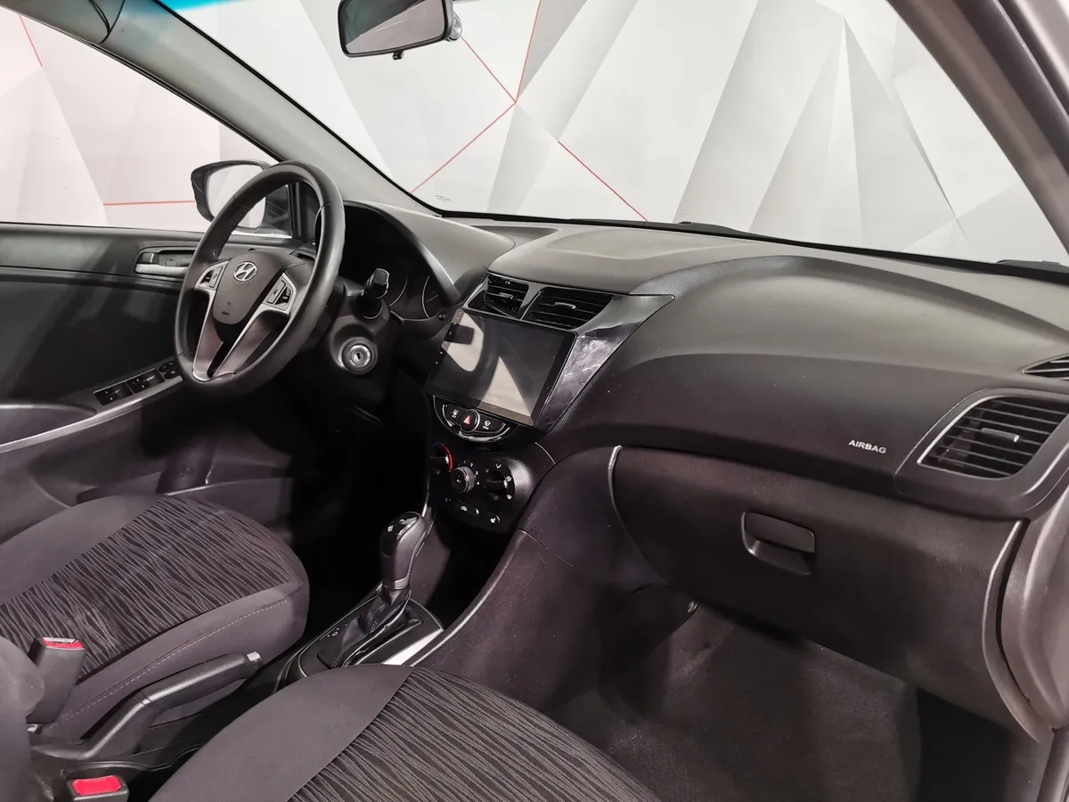 Hyundai Solaris 1.6 AT (123 л.с.) Comfort Серебристый в АВИЛОН. Слайд №13