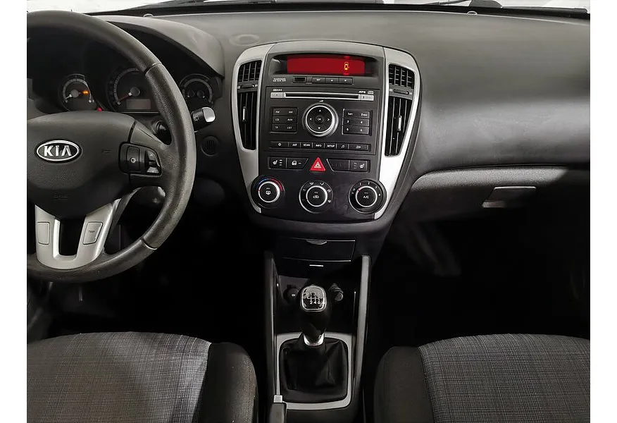 Kia Ceed 1.6 MT (122 л.с.) Синий в АВИЛОН. Слайд №14