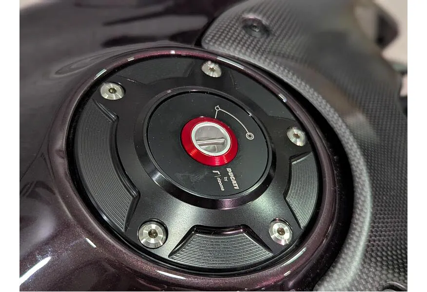 Ducati XDiavel V4 V4 1158 см³ (168 л.с.) (168) 1158 Черный в АВИЛОН. Слайд №11