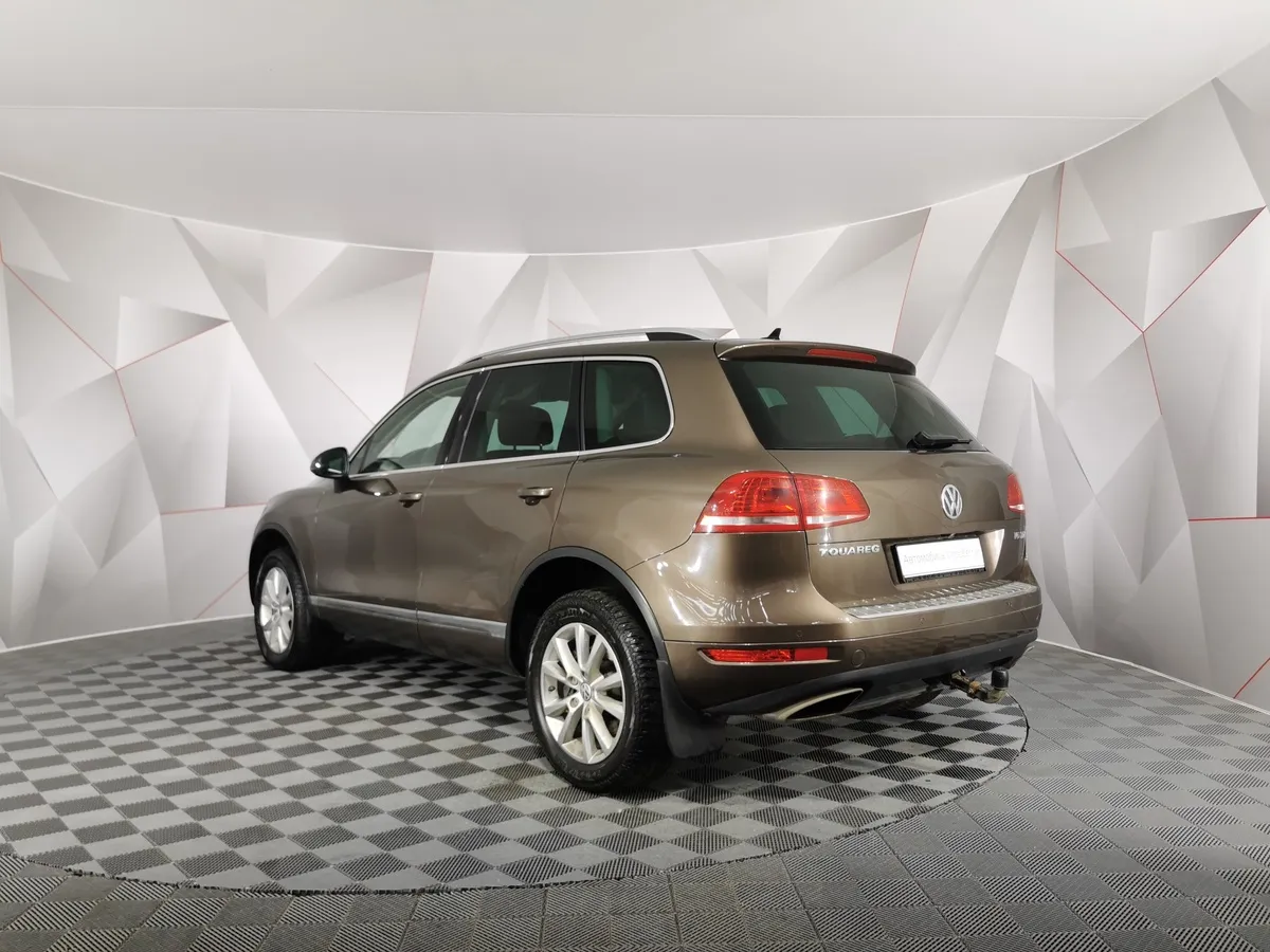 Volkswagen Touareg 3.0 TDI Tiptronic 4Motion (245 л.с.) V6 TDI Коричневый в АВИЛОН. Слайд №4