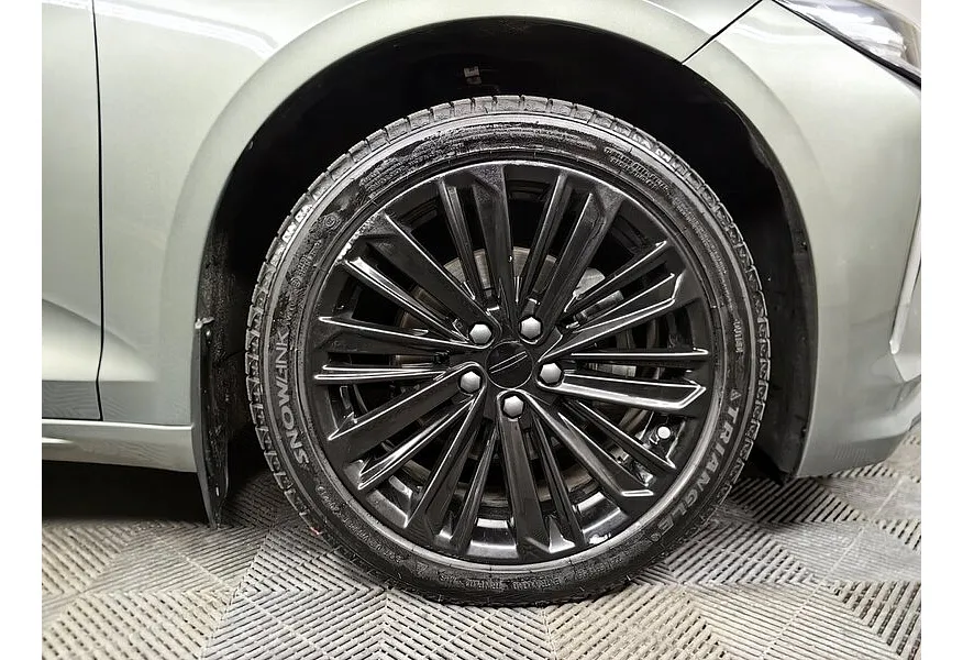 Geely Preface 2.0T 7DCT 2WD (200 л.с.) Flagship Зеленый в АВИЛОН. Слайд №9