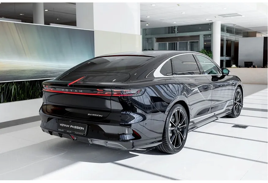 Voyah Passion 1.5 AT AWD (530 л.с.) Executive Черный в АВИЛОН. Слайд №7