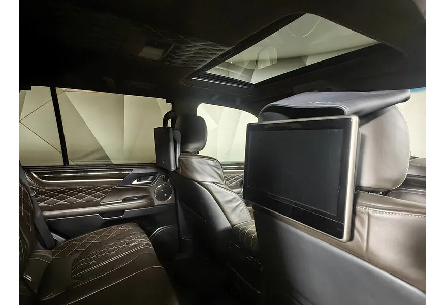 Lexus LX 570 AT (367 л.с.) Серый в АВИЛОН. Слайд №23