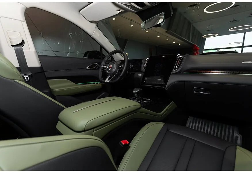 Hongqi HS3 1.5T 7DCT 2WD (156 л.с.) Комфорт Черный в АВИЛОН. Слайд №14