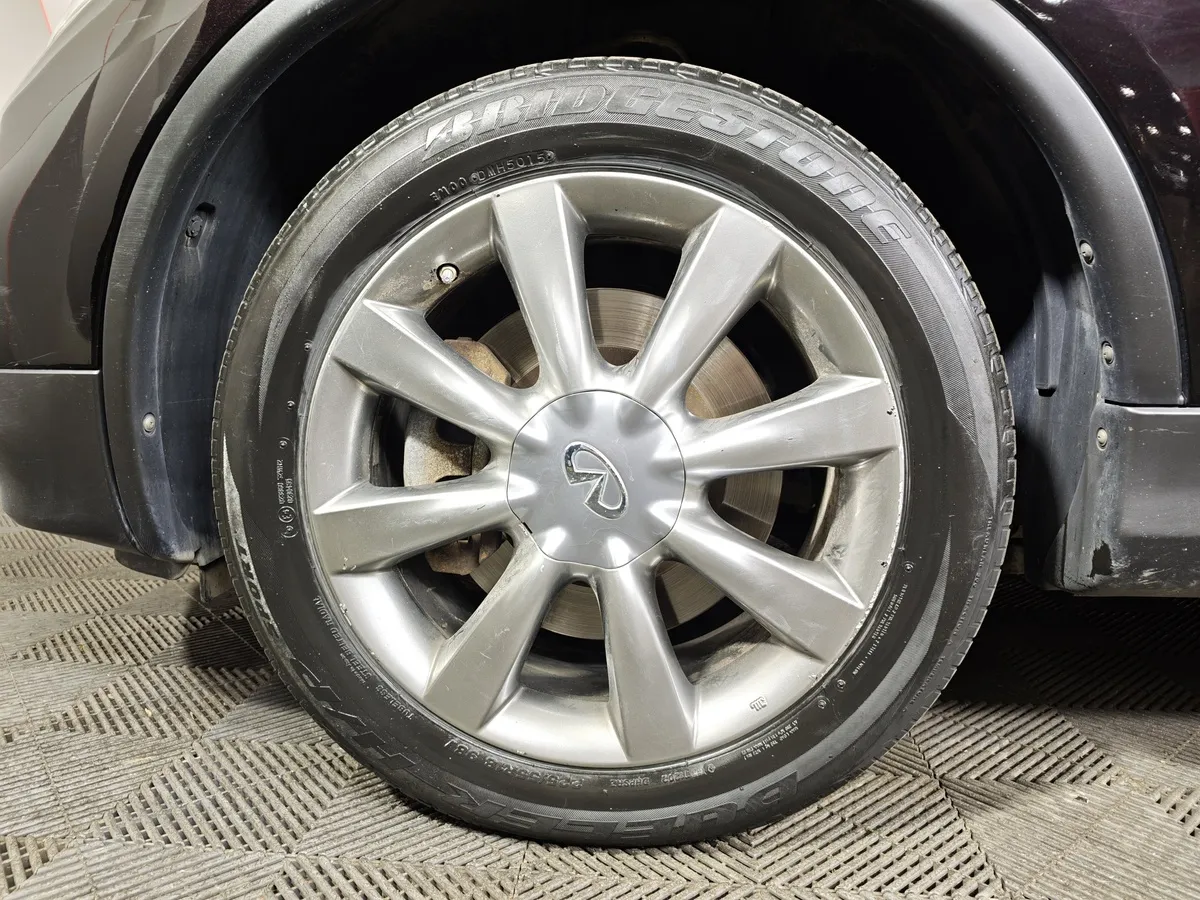 Infiniti QX50 2.5 AT AWD (222 л.с.) Черный в АВИЛОН. Слайд №9