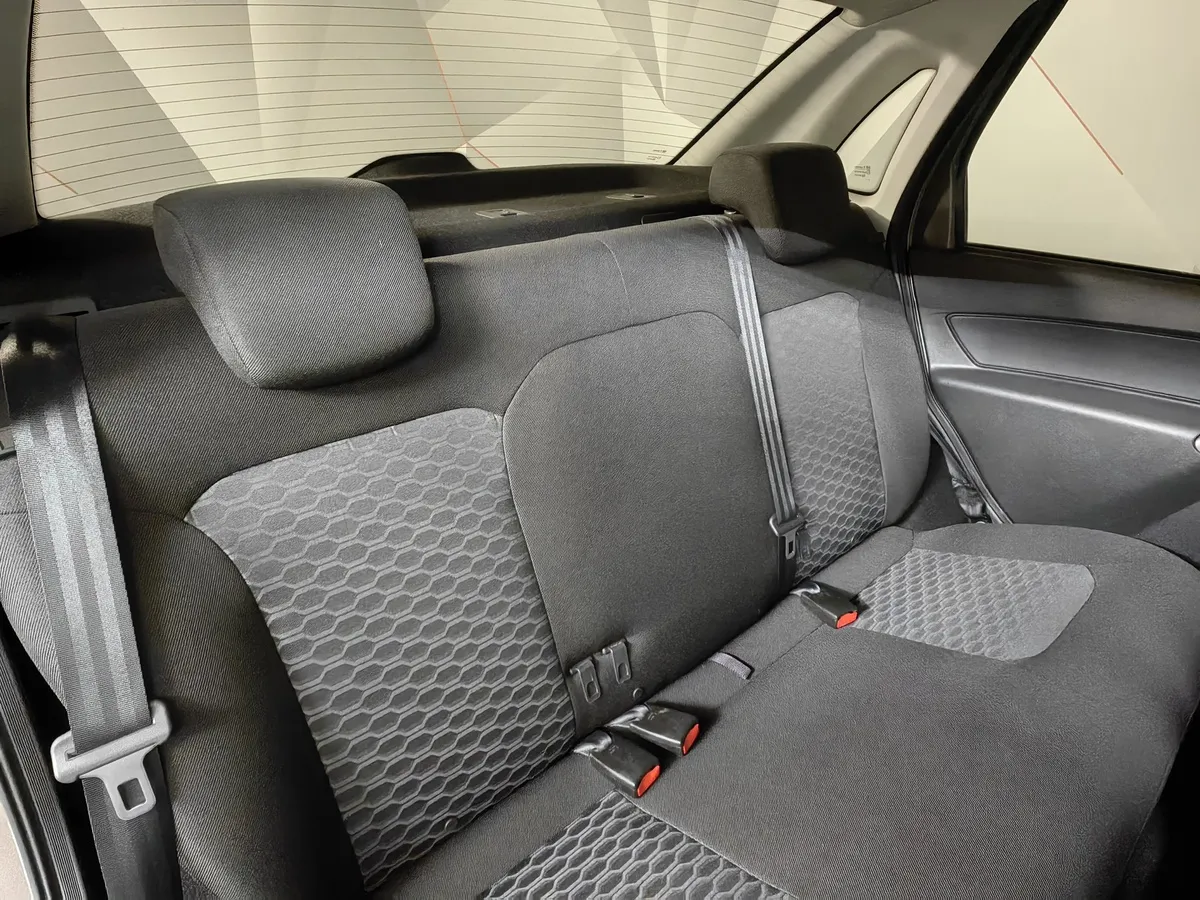 ВАЗ (Lada) Granta 1.6 MT 16 кл (106 л.с.) Коричневый в АВИЛОН. Слайд №16