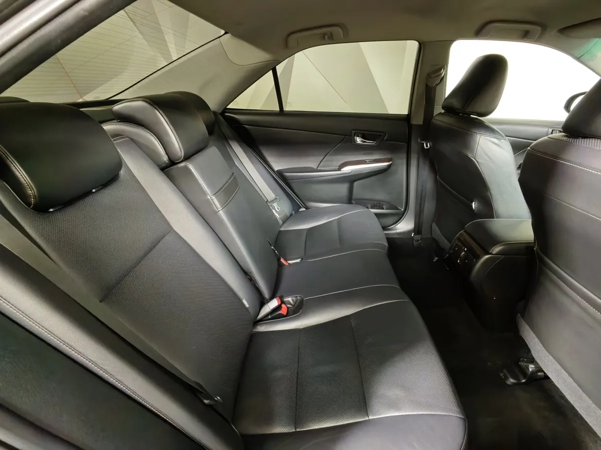 Toyota Camry 2.5 AT (181 л.с.) Классик Черный в АВИЛОН. Слайд №16