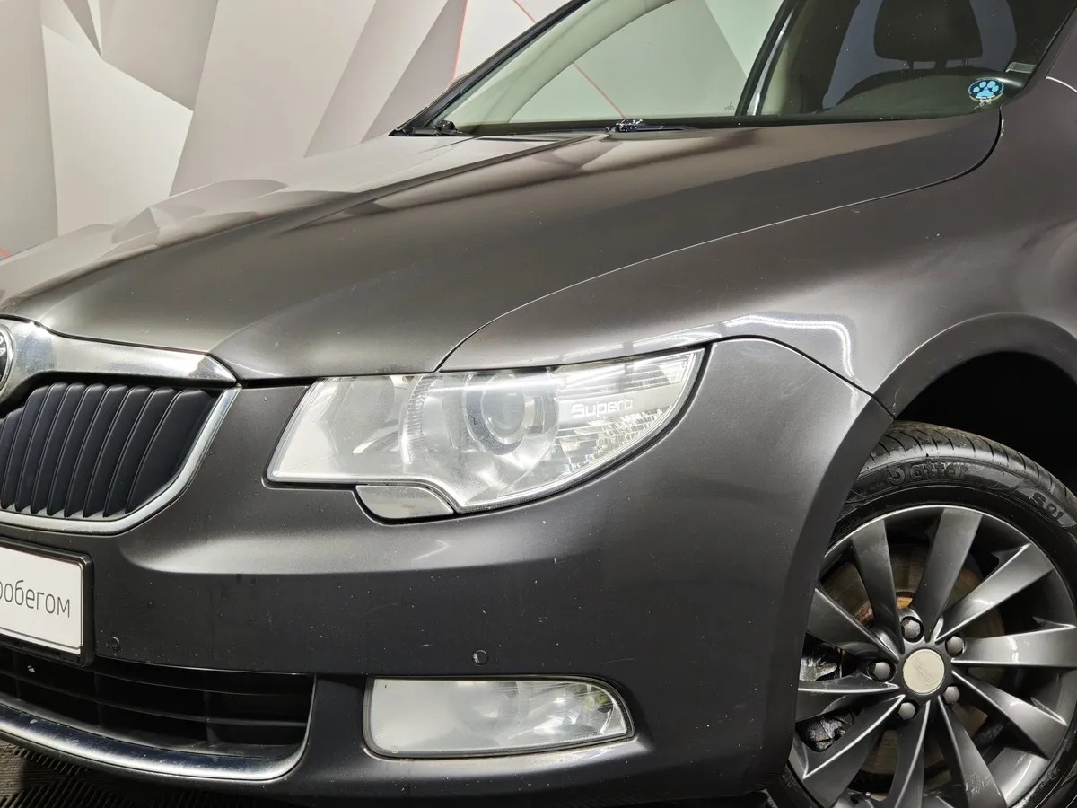 Skoda Superb 1.8 TSI DSG (152 л.с.) Коричневый в АВИЛОН. Слайд №10