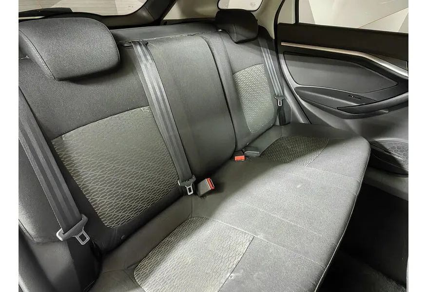 ВАЗ (Lada) Vesta 1.6 MT (106 л.с.) Белый в АВИЛОН. Слайд №14