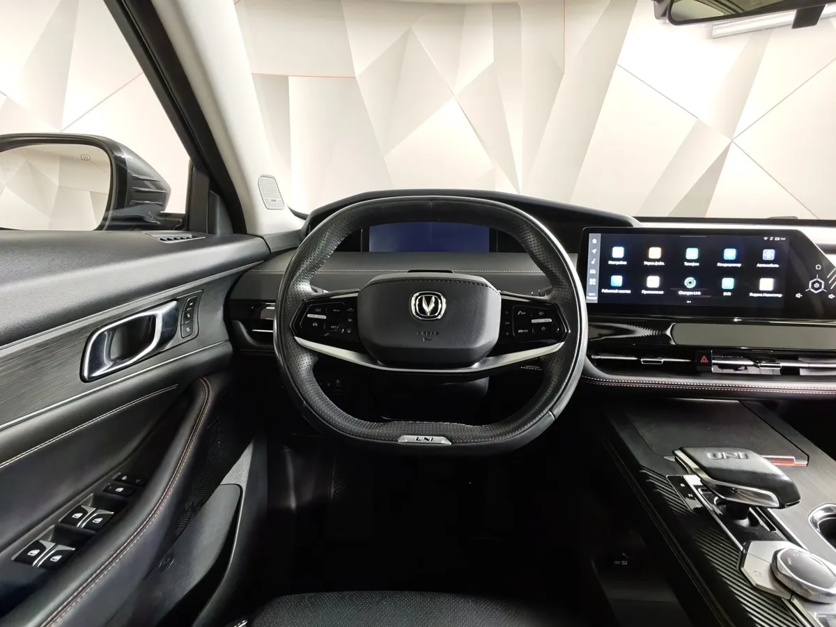 Changan UNI-K iDD 1.5T AT (316 л.с.) Premium Серый в АВИЛОН. Слайд №19