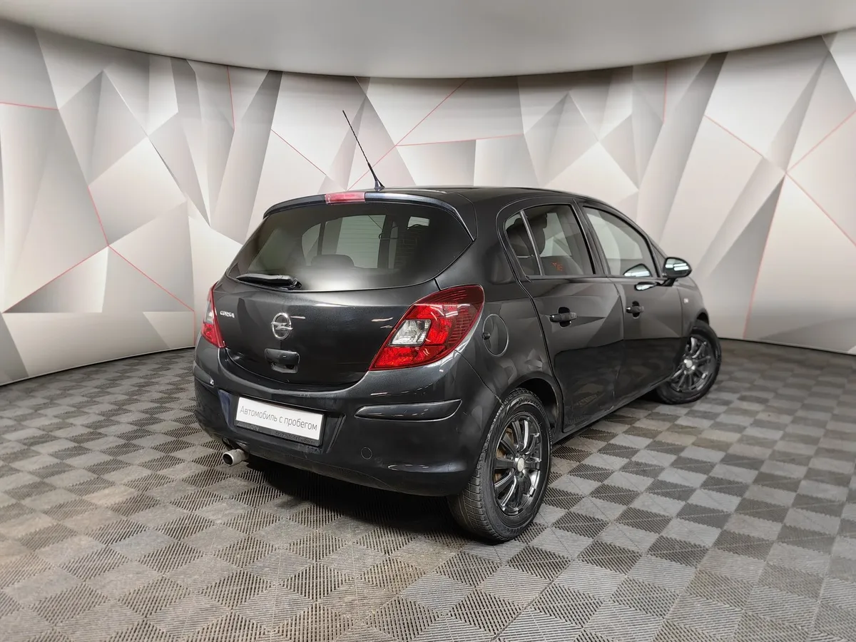 Opel Corsa 1.4 AT (101 л.с.) Черный в АВИЛОН. Слайд №2