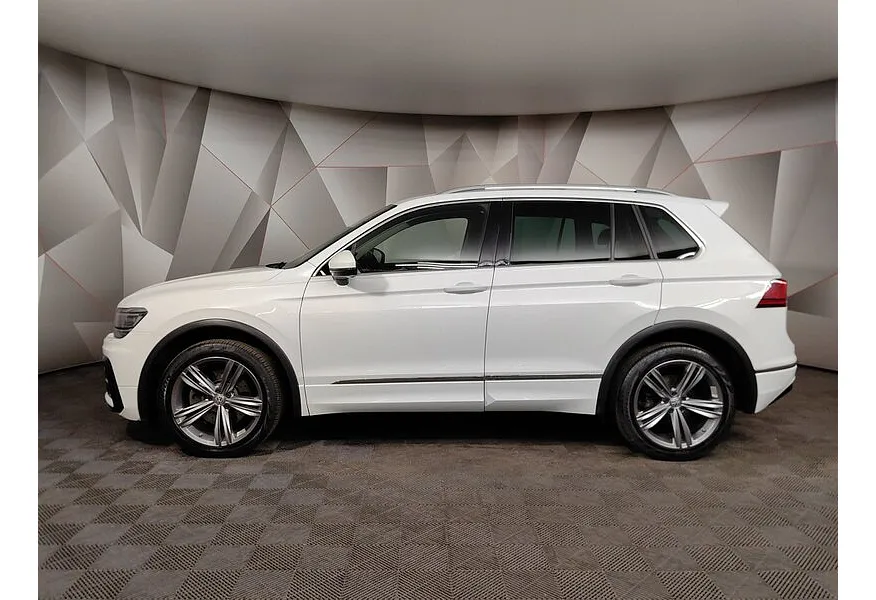 Volkswagen Tiguan 2.0 TSI 4Motion DSG (180 л.с.) Sportline Белый в АВИЛОН. Слайд №5