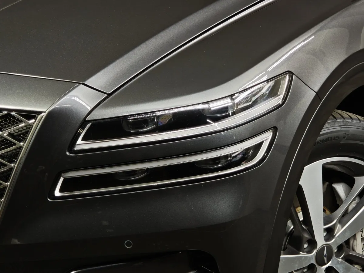 Genesis GV80 2.5 T-GDI 8AT 4WD 7 мест (249 л.с.) Premium + Comfort Серый в АВИЛОН. Слайд №10